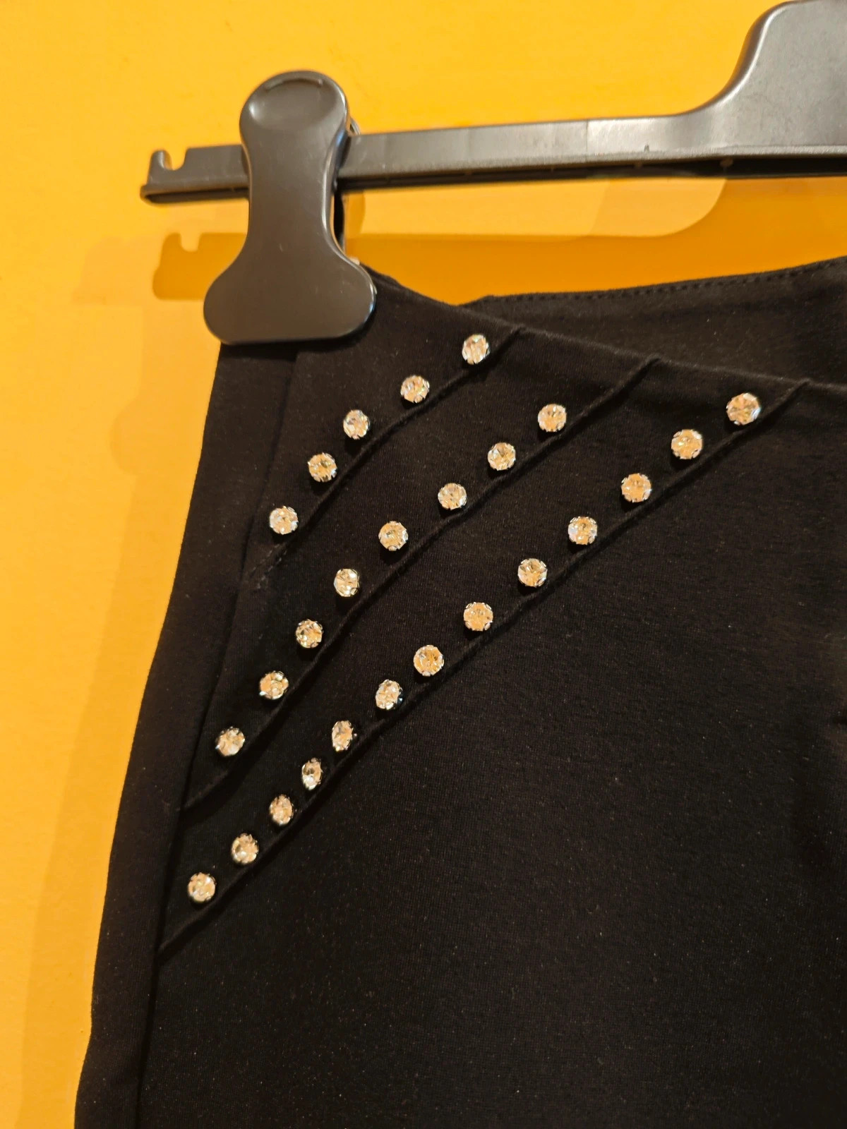 🌺Chulisimos leggins de punto negro con brillantes en la parte delantera de la cintura – taille M / 38 / 10 3