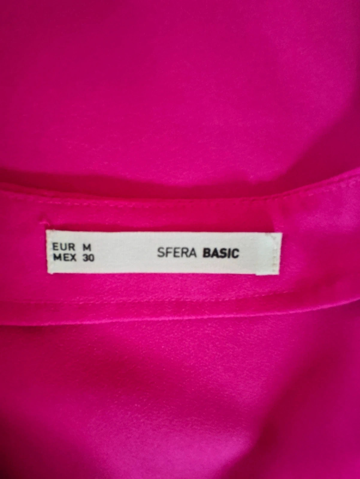 🌺Bonits blusa fucsia con remaches dorados en escote – Sfera Basic – taille M / 38 / 10 5
