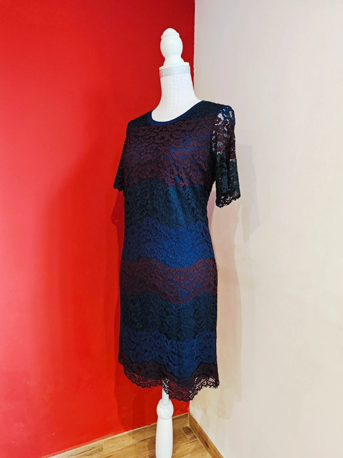 🌺Preciosos vestido de blonda azul marino, verde oscuro y granate, talla S – Cortefiel – taille L / 40 / 12 2