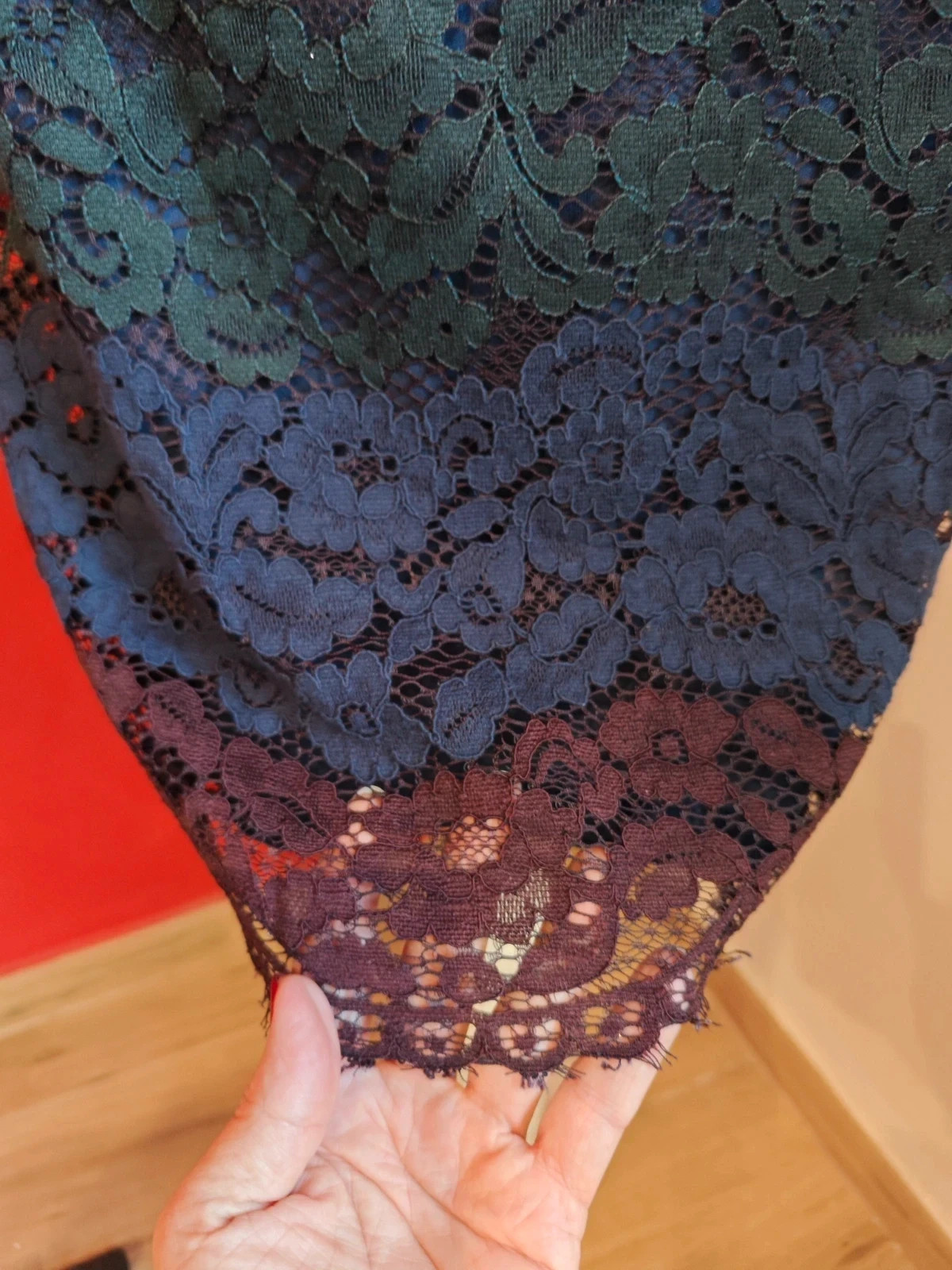 🌺Preciosos vestido de blonda azul marino, verde oscuro y granate, talla S – Cortefiel – taille L / 40 / 12 4