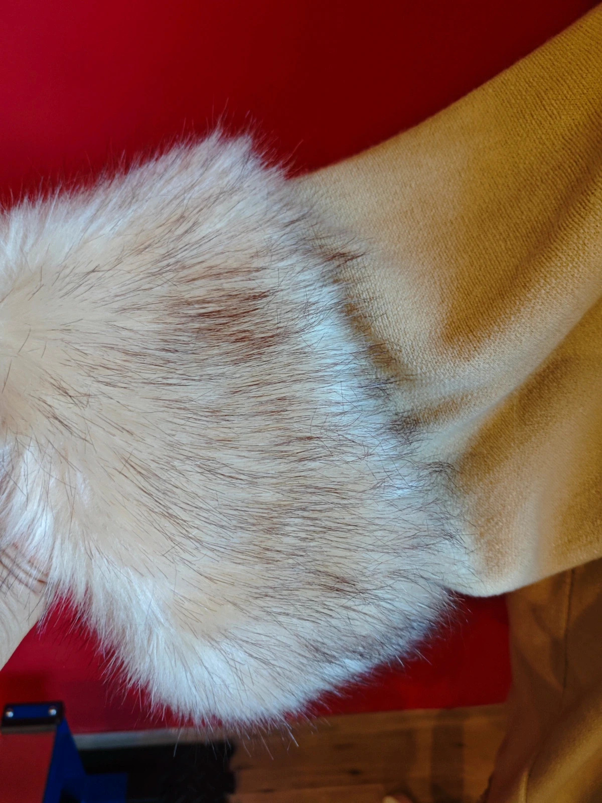 🌺 Maravillosa chaqueta poncho de punto beige con piel sintética en puños y cuello – Top Queens – taille Taille unique 4