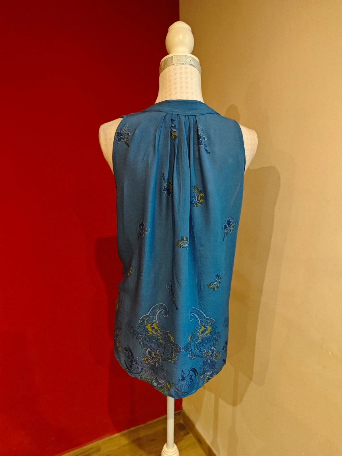🌺Blusa azul con estampado en el bajo y pliegues en cuello – taille 4XL / 48 / 20 4