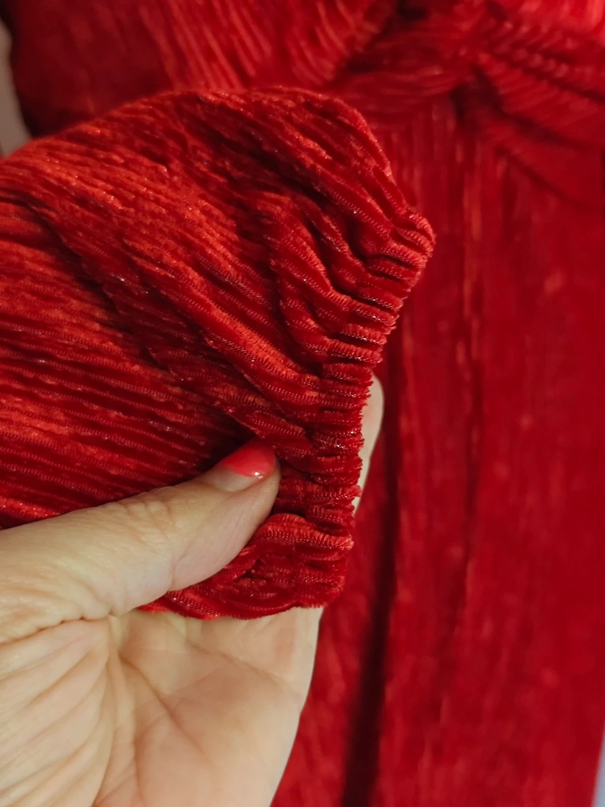 🌺 Precioso vestido rojo de punto plisado con hilos de lurex – taille XL / 42 / 14 5