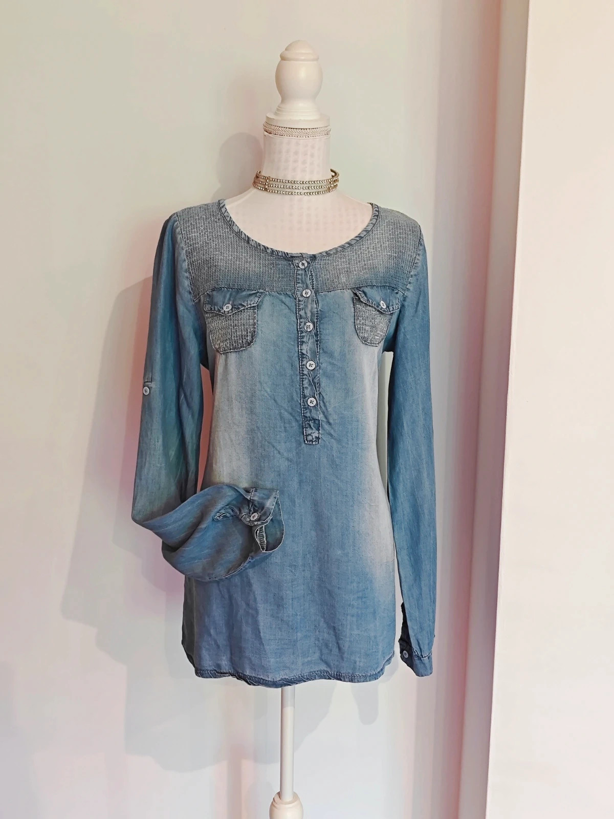 🌺Camisa vaquera de tela fina con lentejuelas – taille XXL / 44 / 16