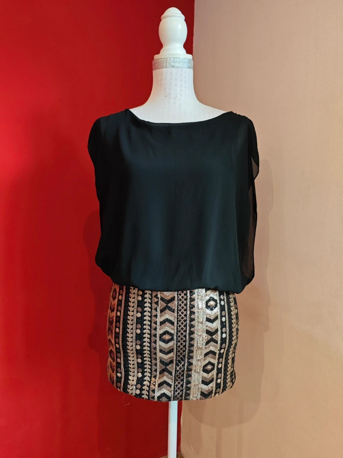 🌺Vestido de gasa negra y falda mini ajustada de lentejuelas
