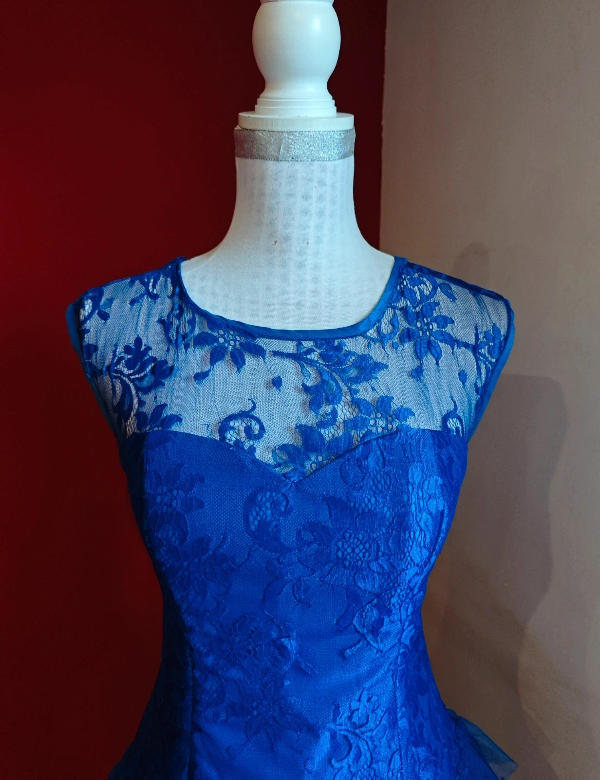 🌺 Vestido super especial para eventos de blonda azulona con volantes y plumas – fabricado en España – taille S / 36 / 8 2