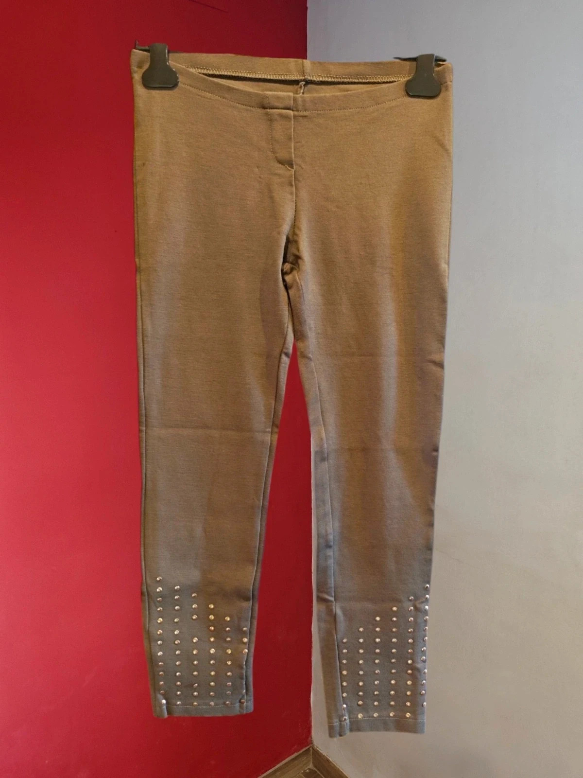 🌺Leggins tono gris con círculos dorados en los bajos – taille XL / 42 / 14
