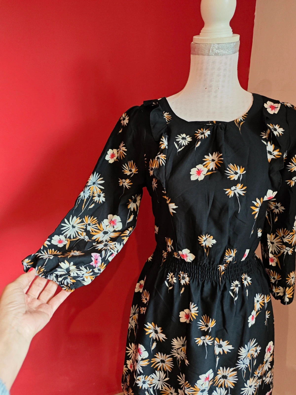🌺Vestido negro estampado floral y volantitos en escote – Atmosphere – taille M / 38 / 10 3