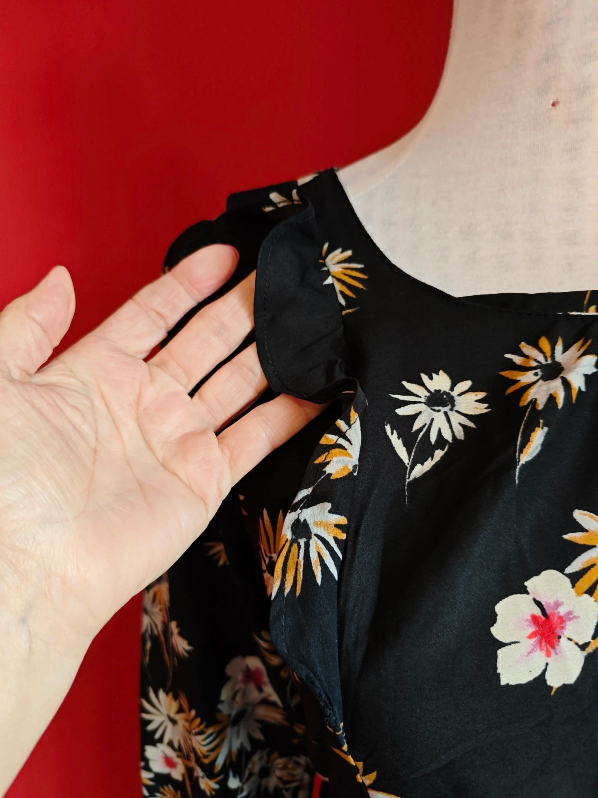 🌺Vestido negro estampado floral y volantitos en escote – Atmosphere – taille M / 38 / 10 4