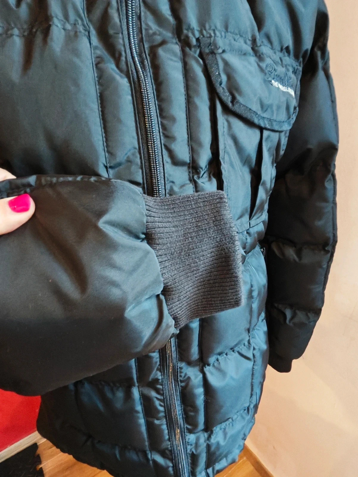 🌺 Cómodo chaquetón acolchado negro con laterales, puños, cuello y capucha de punto – Rivaldi – taille M 5