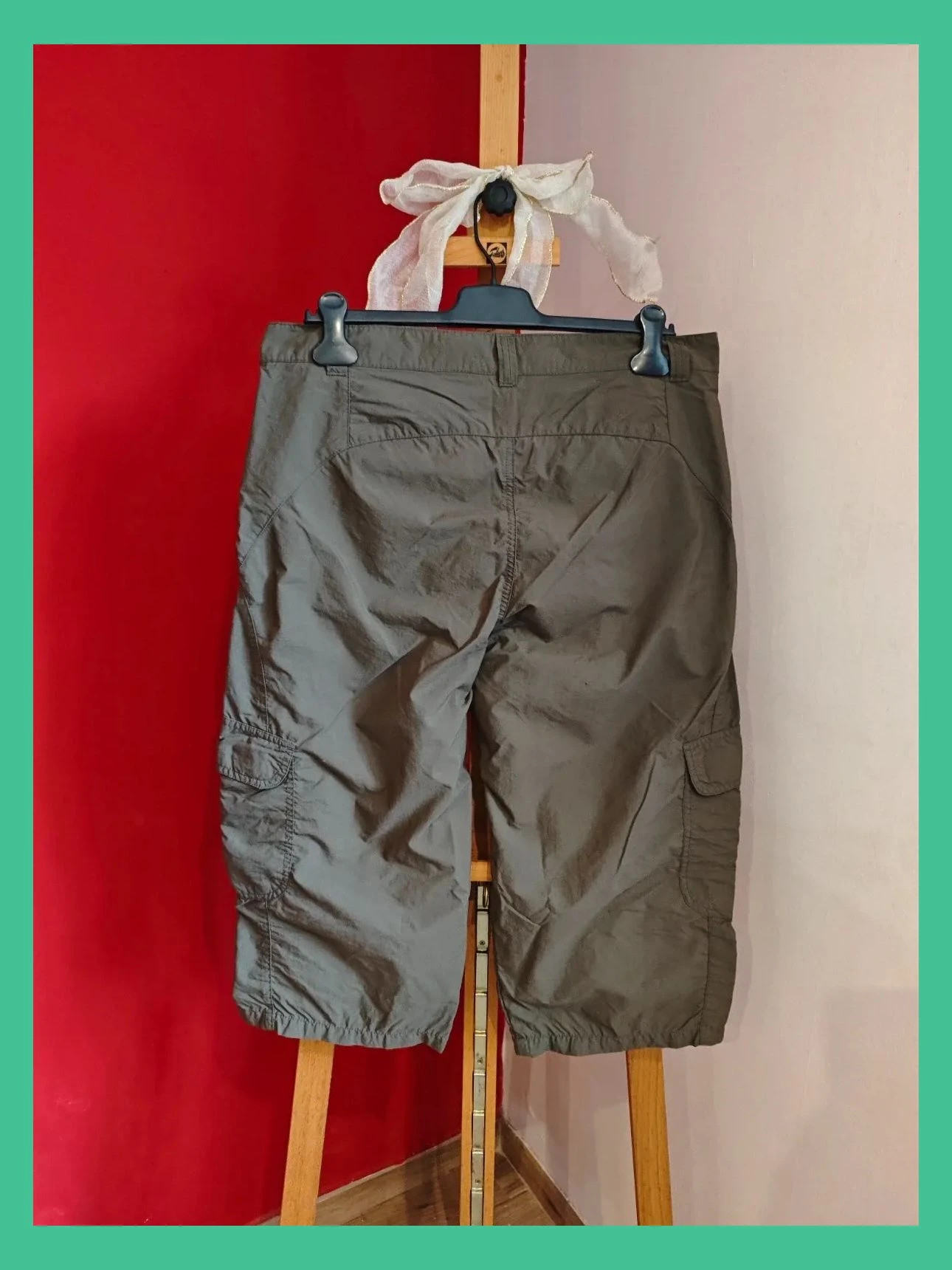 🌺 Pantalón pirata color caqui con bolsillos laterales – Quechua – taille W32 | FR 42 5