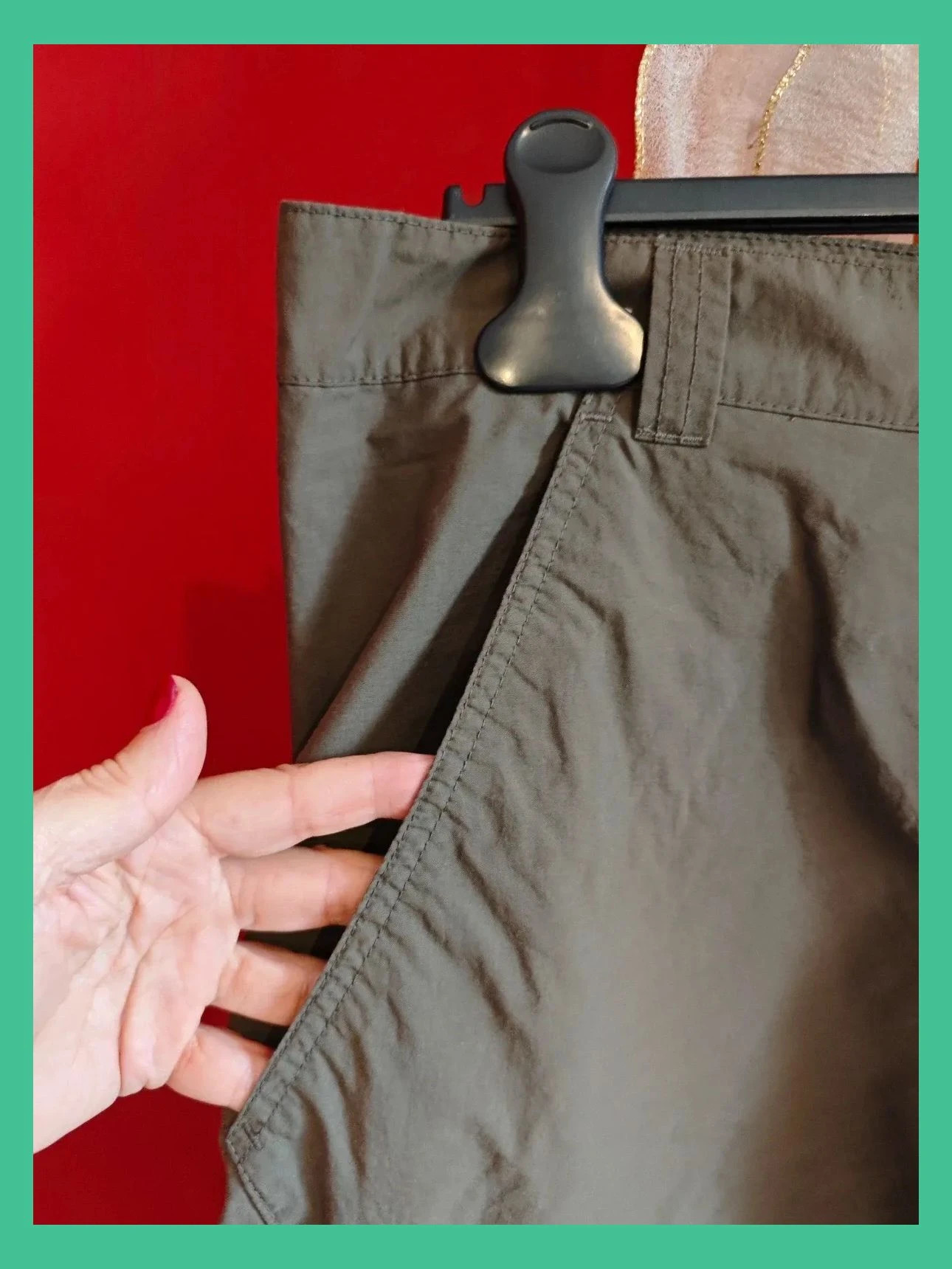 🌺 Pantalón pirata color caqui con bolsillos laterales – Quechua – taille W32 | FR 42 2
