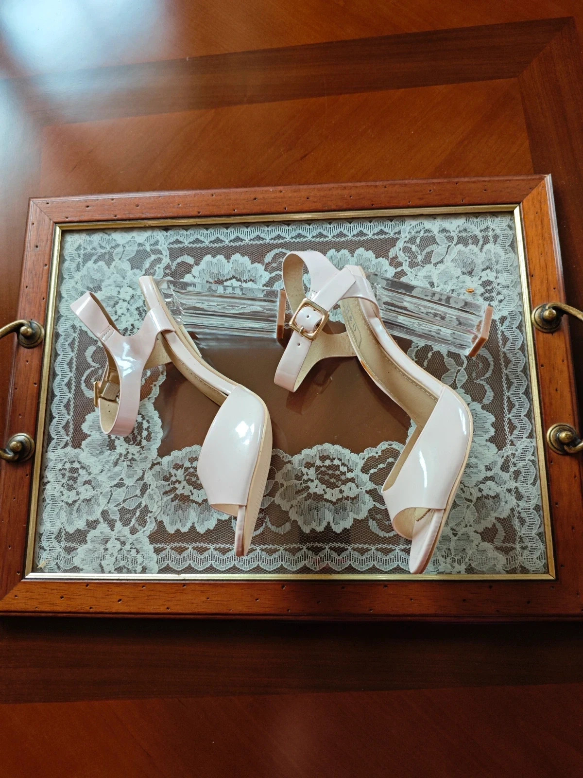 🌺Sandalias chulisimas de charol rosa con tacón transparente – H&D – taille 39 2