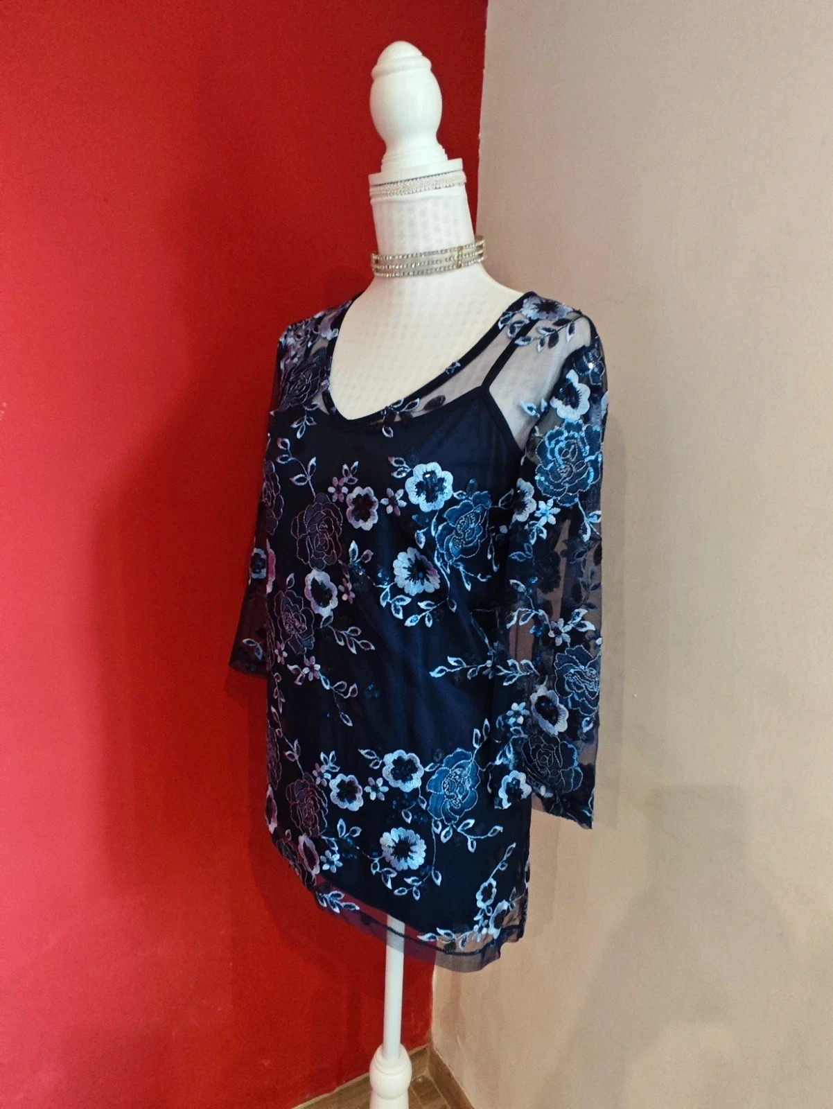 🌺 Elegante blusa para eventos de gasa azul marino con bordados florales y lentejuelas – Antonio Dominguez – taille XXXL / 46 / 18 2