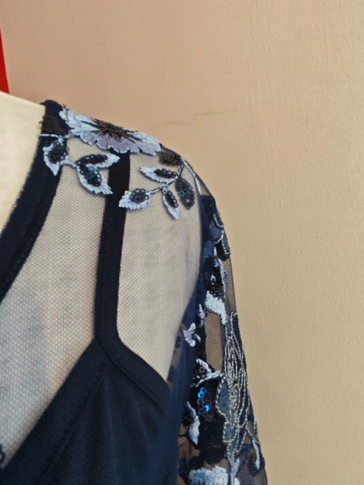 🌺 Elegante blusa para eventos de gasa azul marino con bordados florales y lentejuelas – Antonio Dominguez – taille XXXL / 46 / 18 3