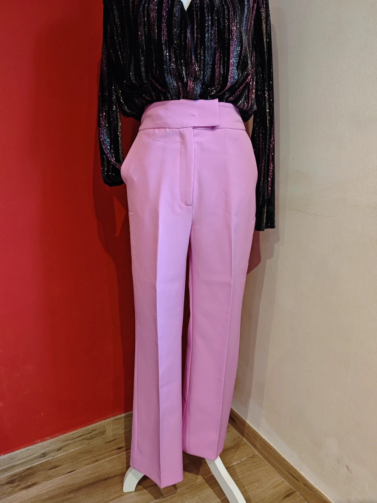 🌺 Estiloso oantalón rosa chicle de perneras anchas