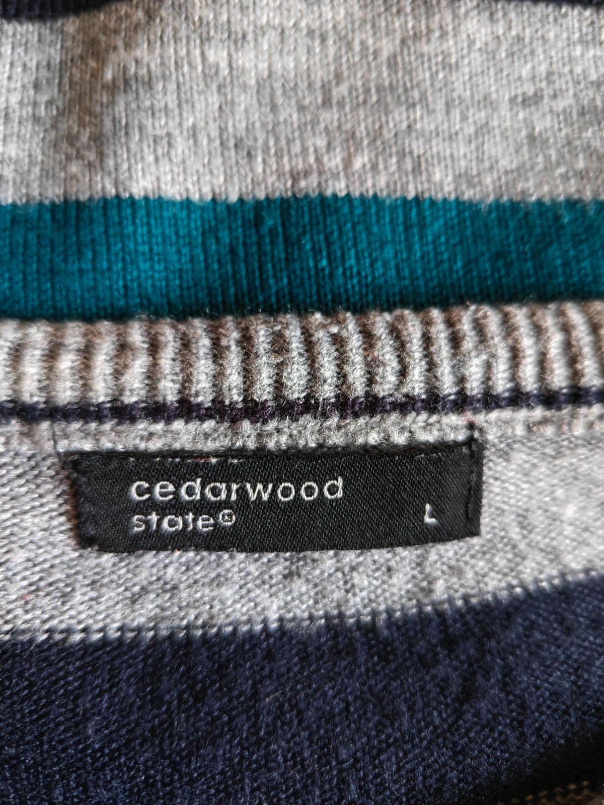 🌺 Cómodo jersey de cuello redondo con franjas grises, negras y tonos verdes – Cedar Wood State – taille XL 5