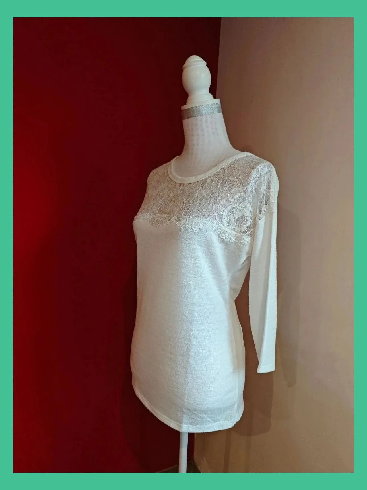 🌺Camiseta básica blanca con blonda en pecho – C&A – taille S / 36 / 8 3