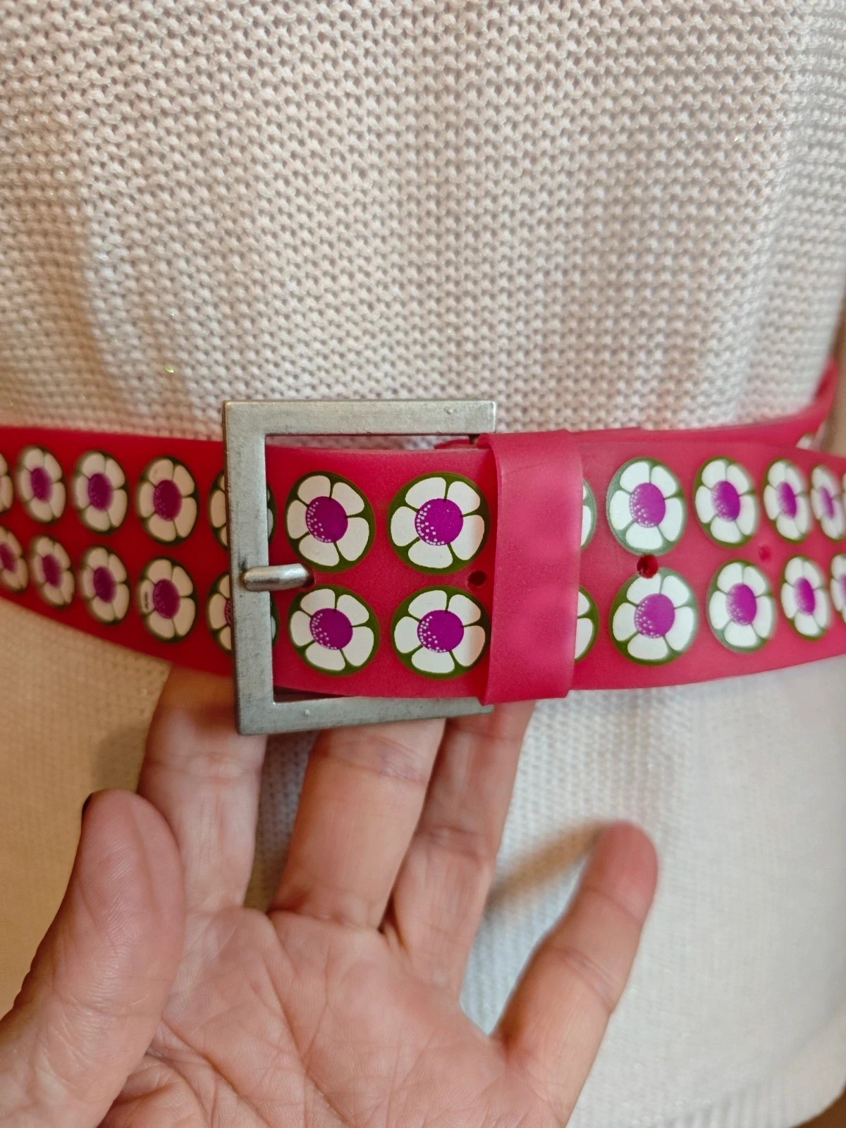 🌺Cinturón super chulo de silicona rosa con flores estampadas y hebilla plateada – taille 95 cm 3