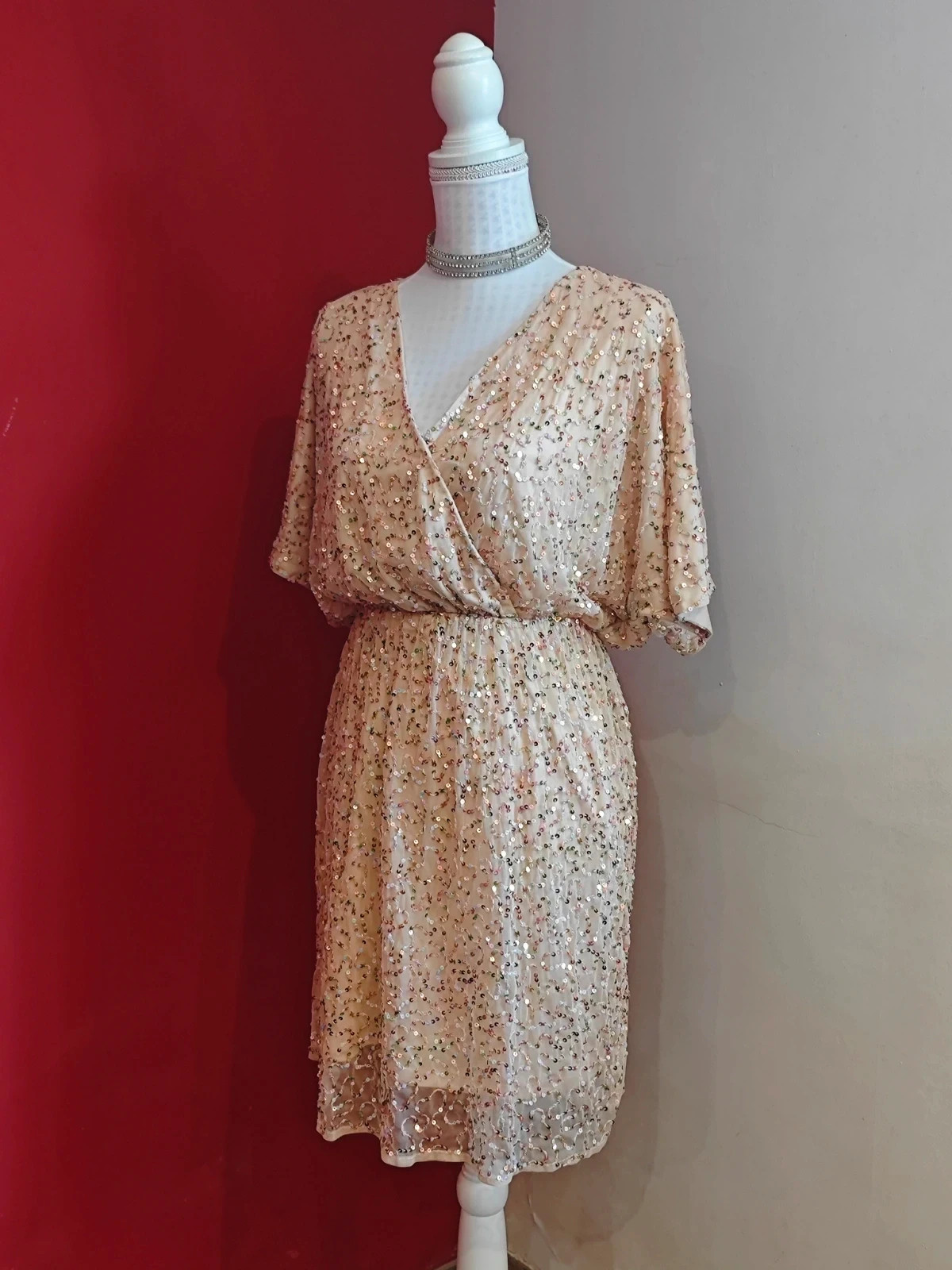 🌺Divino vestido de gasa dorada con lentejuelas, de Asos