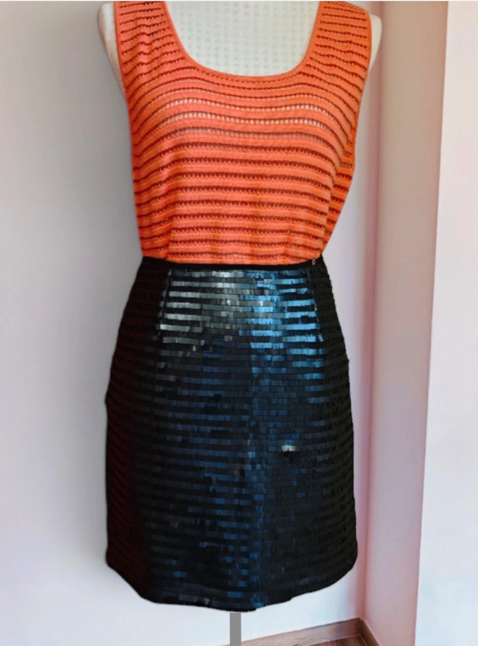 🌺Minifalda de gasa color navy, casi negro, cubierta totalmente de pailettes
