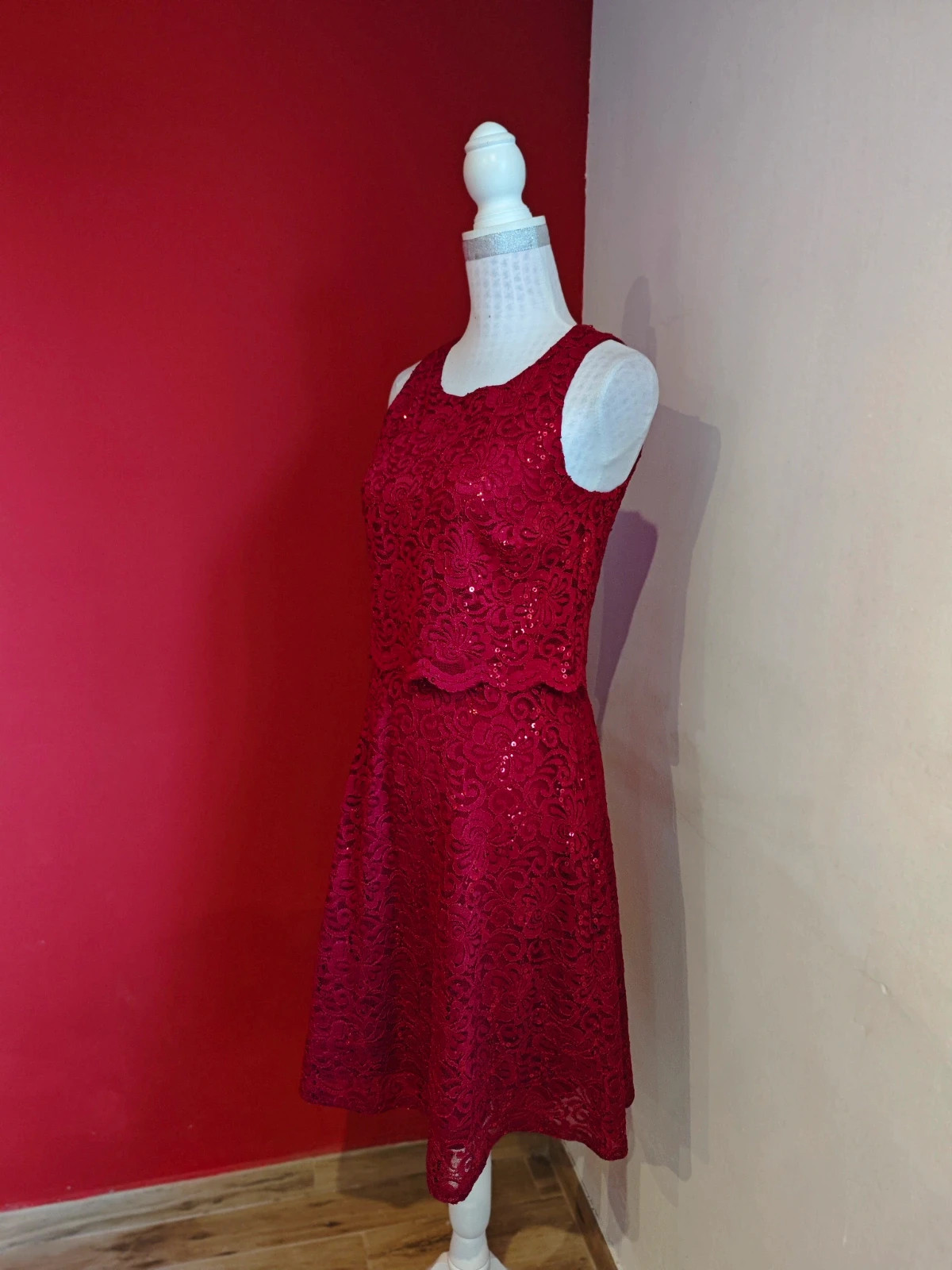 🌺Vestido de blonda roja con lentejuelas para eventos – Dresses Yessica – taille S / 36 / 8 3