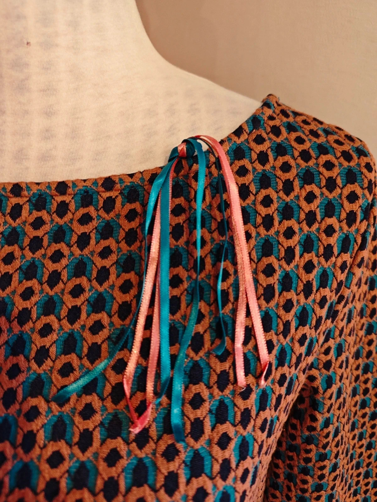 🌺Vestido de punto estampado tonos rosa, turquesa y azul marino – Yessica – taille M / 38 / 10 5