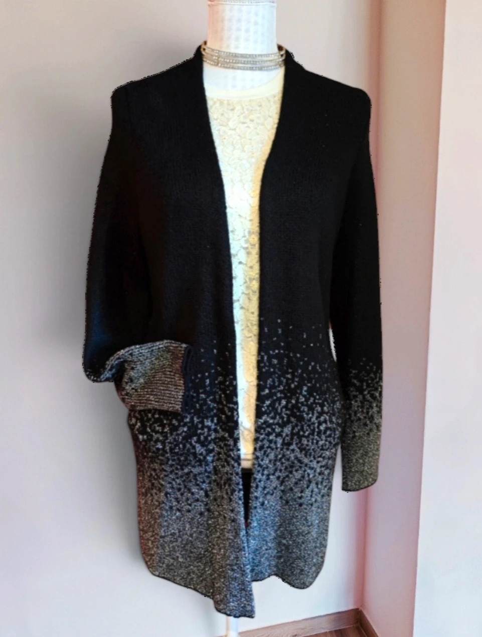 🌺Preciosa chaqueta abrigo de punto negro con la parte de abajo plateada