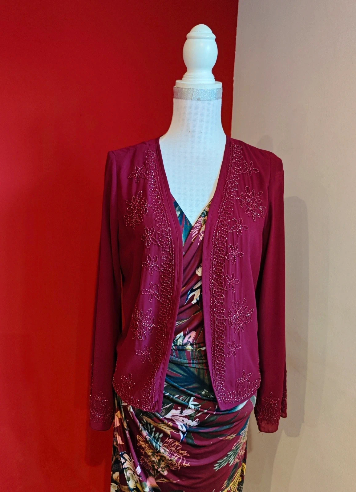 🌺 Elegante blazer de gasa granate con abalorios – Top Queens – taille L / 40 / 12 2