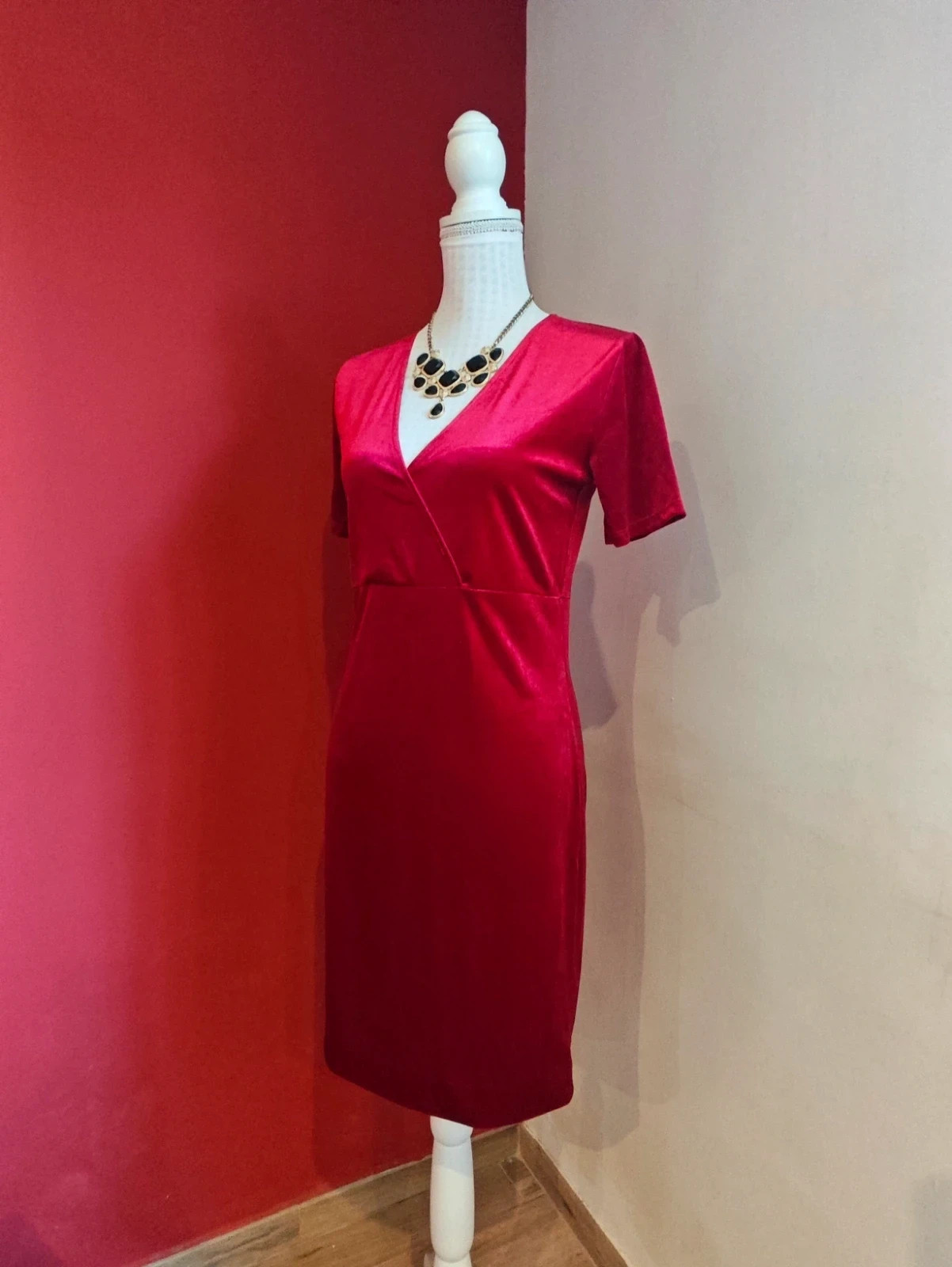 🌺 Vestido de terciopelo rojo con brillo, de Zara – Zara Trafaluc – taille M / 38 / 10 2