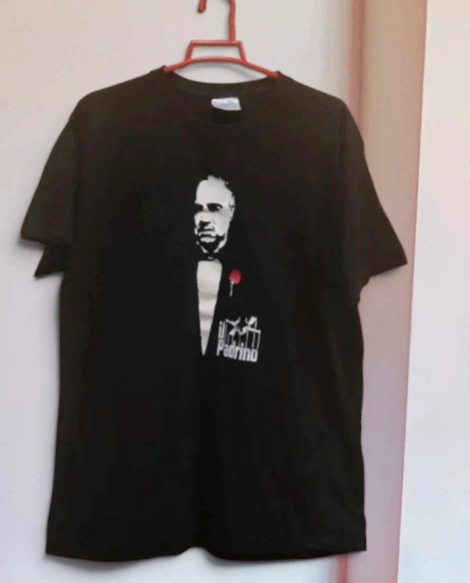🌺Camiseta muy chula de algodón negra con logo de El Padrino