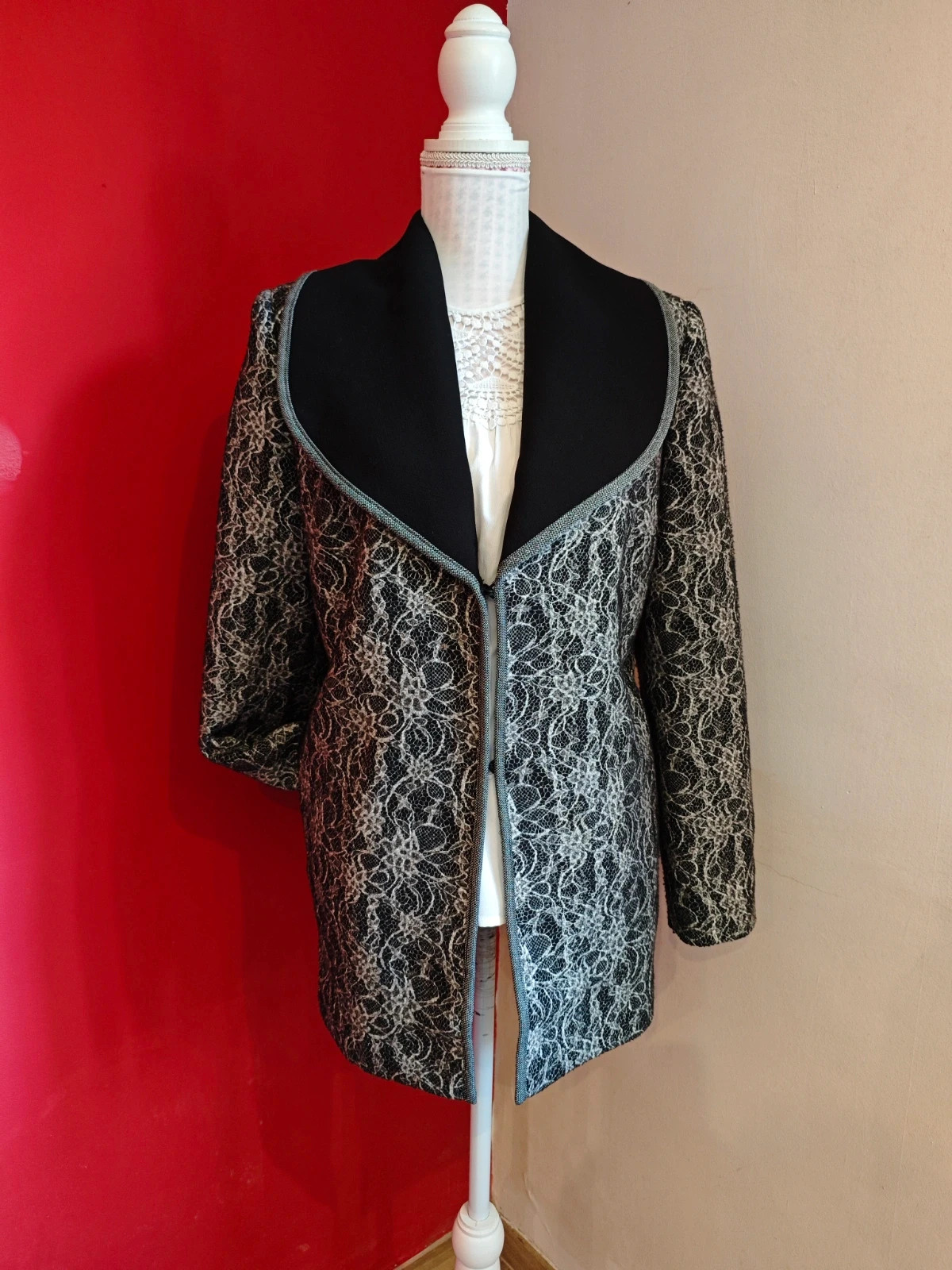 🌺 Precioso chaquetón con solapas amplias negras – taille L / 40 / 12 2