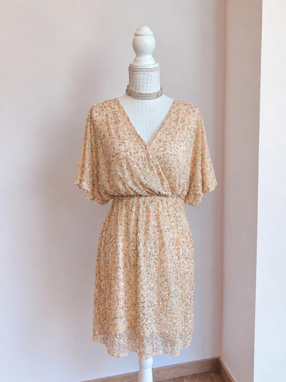 🌺Divino vestido de gasa dorada con lentejuelas, de Asos