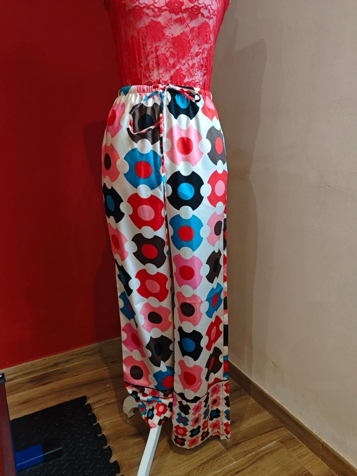 🌺Pantalón ancho de raso estampado con flores multicolor, talla S – Sfera Collection – taille L / 40 / 12 2