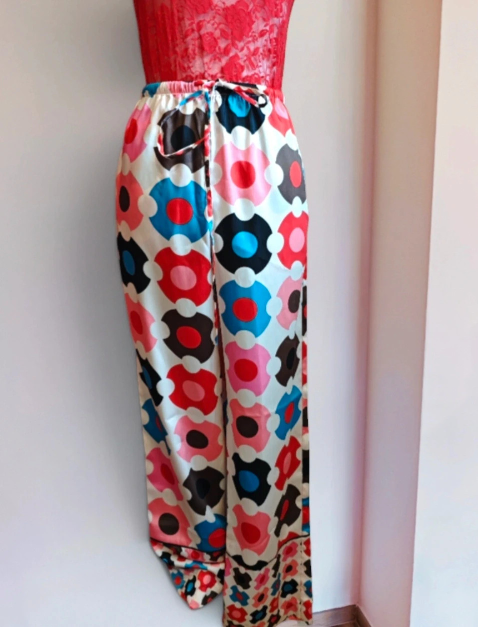 🌺Pantalón ancho de raso estampado con flores multicolor, talla S