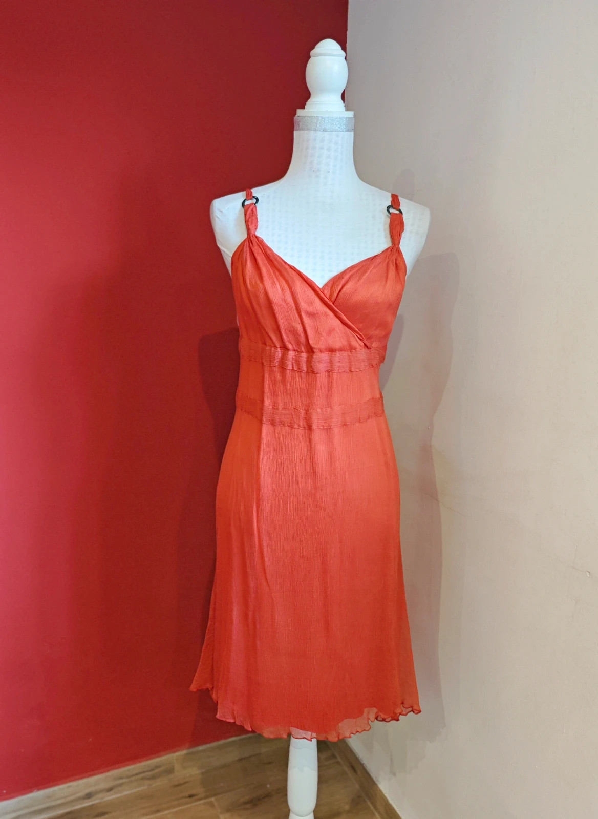 🌺Vestido de seda roja tela efecto arrugadito, talla 42