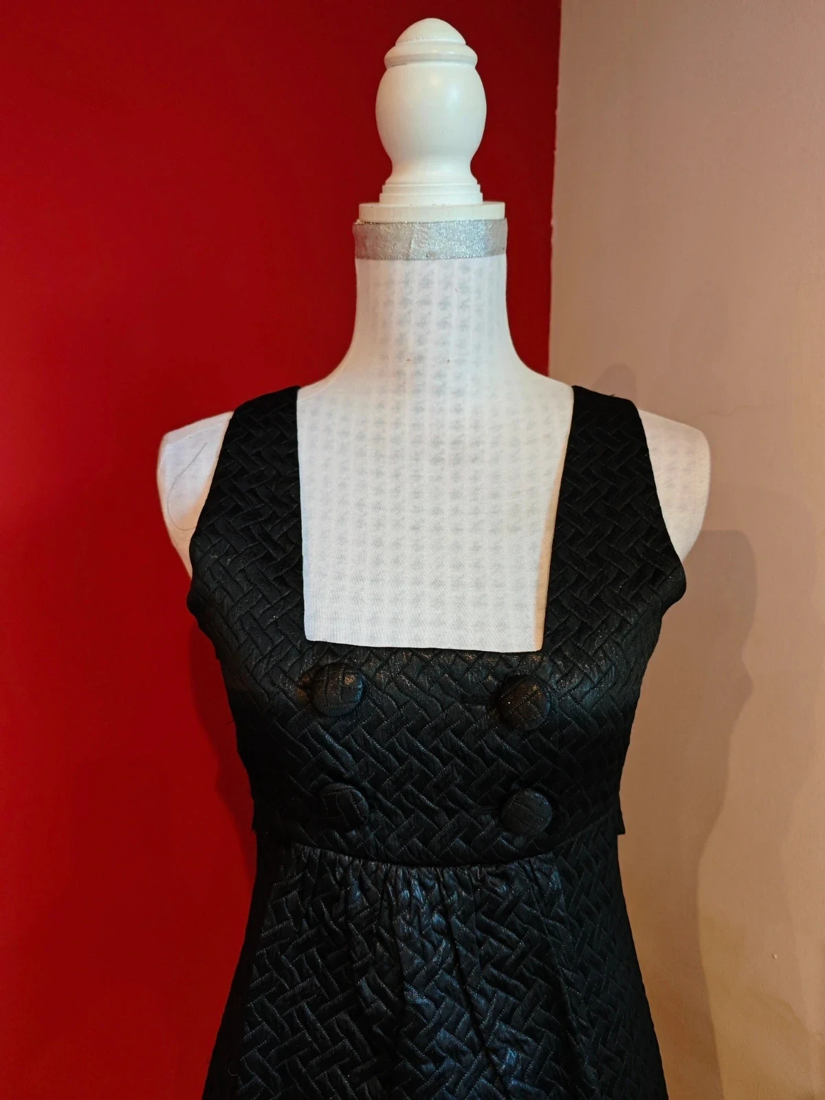 🌺Vestido negro muy elegante con brillos y relieves y botones en cintura, talla M – Studio Classics – taille M / 38 / 10 3