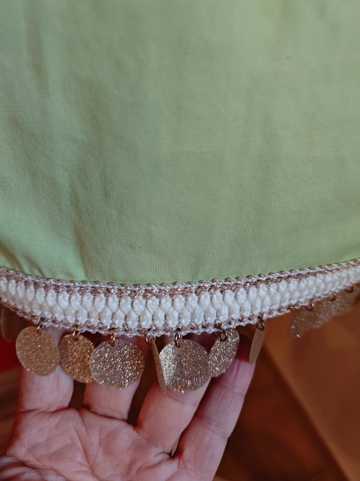 🌺Bonita camiseta verde menta con crochet blanco y moneditas doradas en el bajo y tapa bolsillo – Beautiful Fashion – taille L / 40 / 12 4