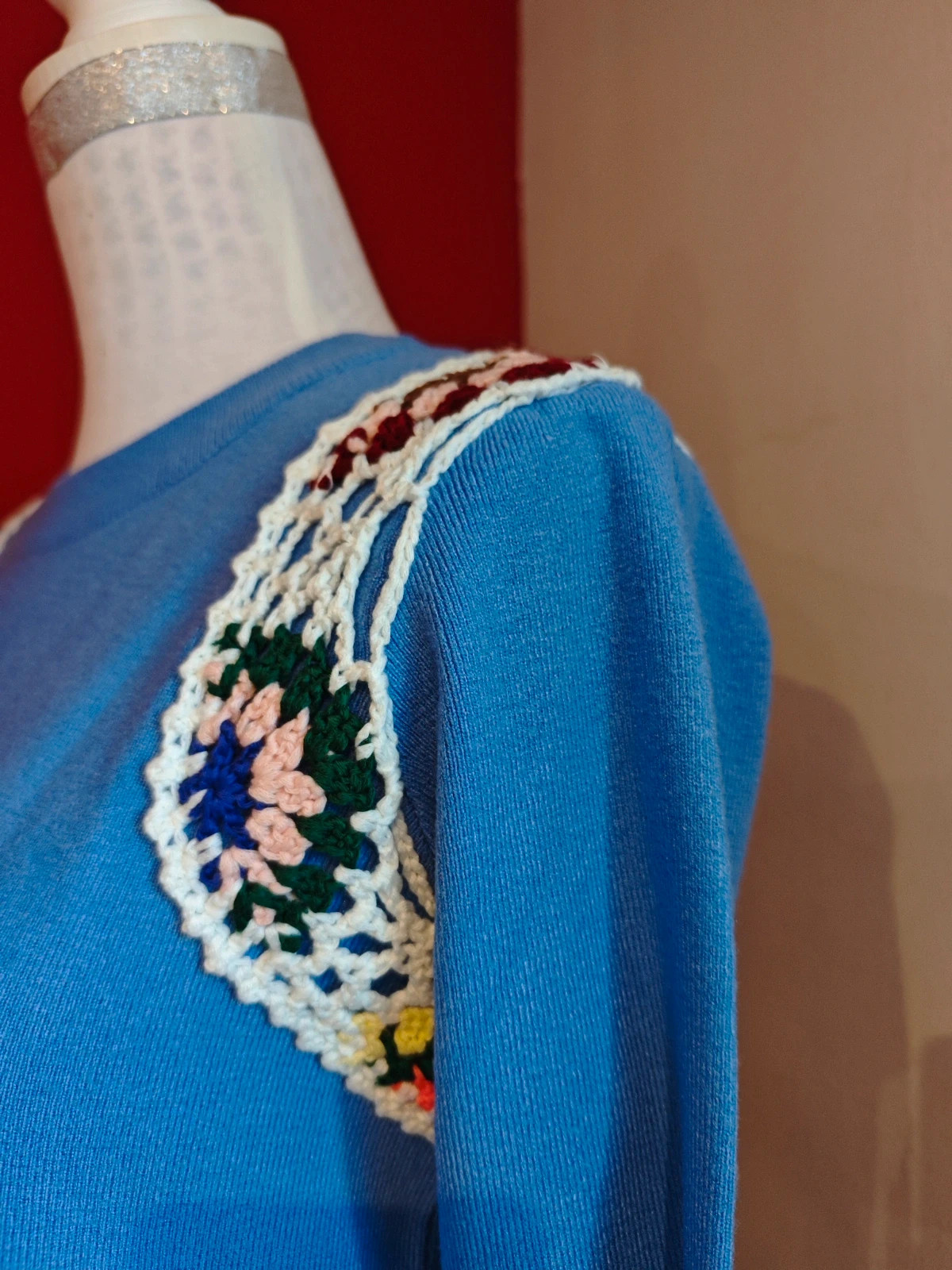 🌺 Jersey azul con crochet en hombros – Laetitia Mem – taille L / 40 / 12 4