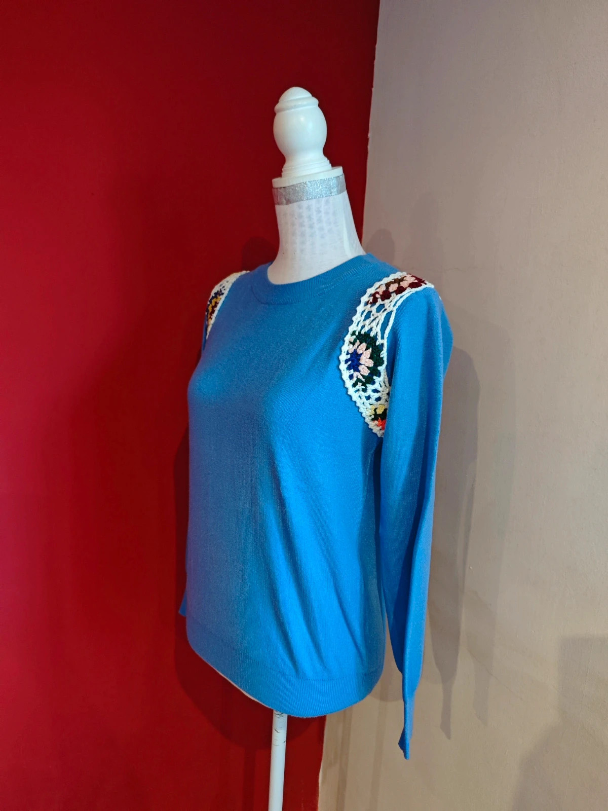 🌺 Jersey azul con crochet en hombros – Laetitia Mem – taille L / 40 / 12 3