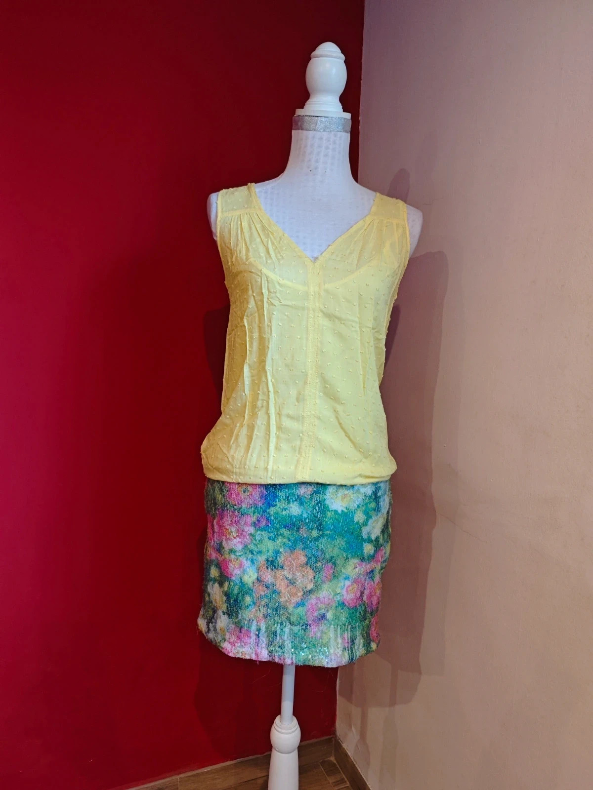 🌺Vestido de tela plumeti amarilla y falda de lentejuelas multicolor – Cayro – taille S / 36 / 8 2