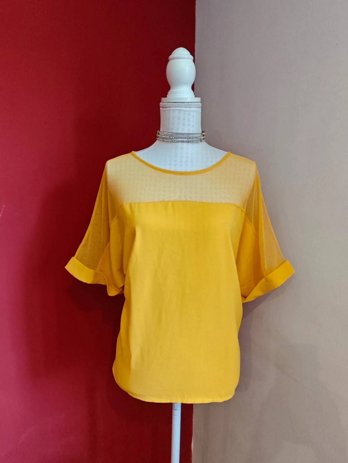 🌺Camiseta amarilla con tul arriba – New Collection – taille 6XL / 52 / 24 2