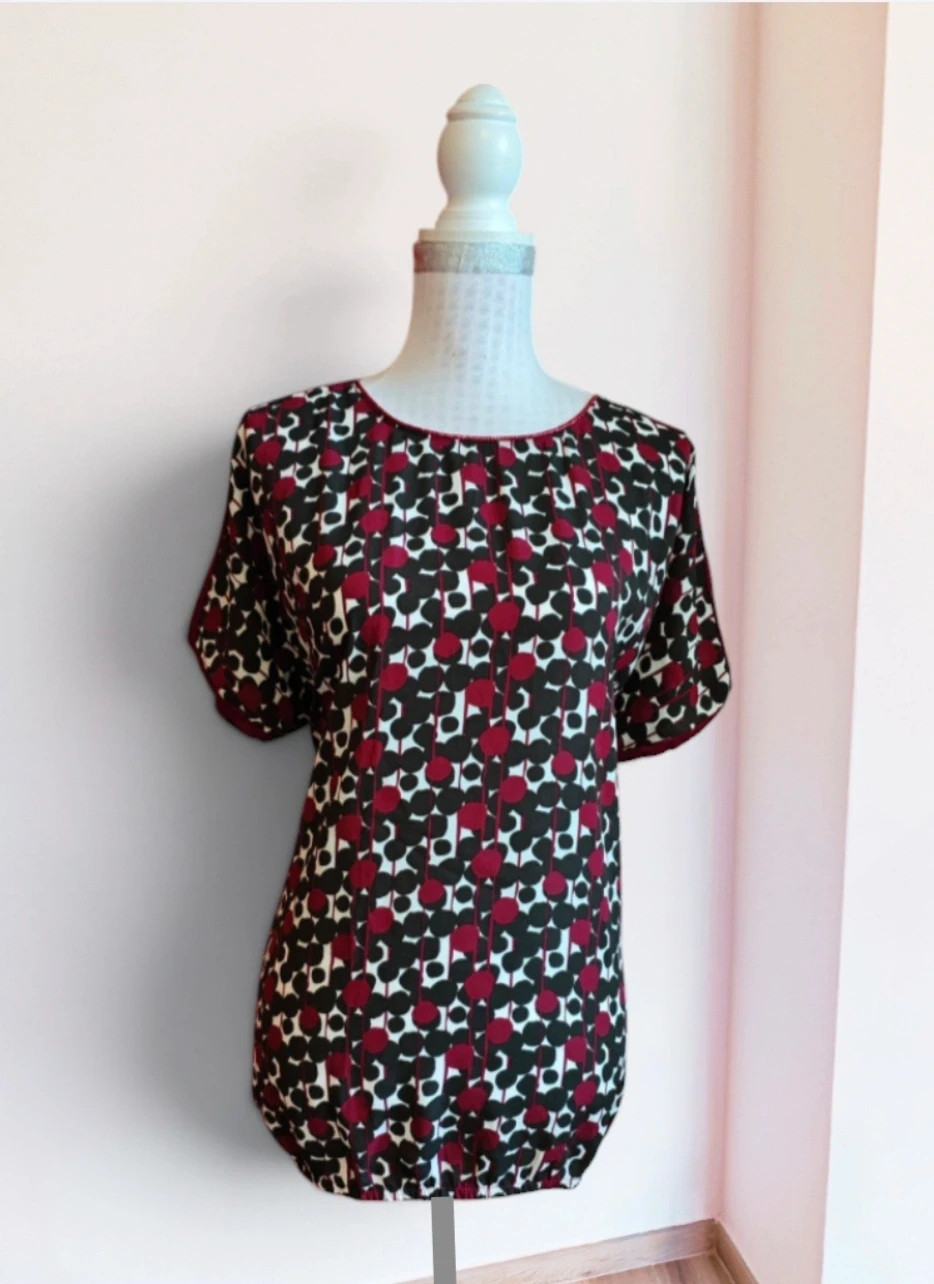 🌺Camiseta de algodón y modal con estampado de círculos negros y granates
