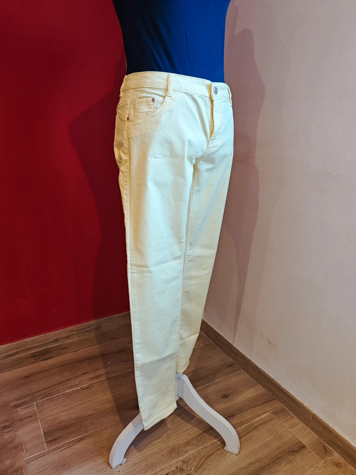 🌺Pantalón pitillo push up color amarillo suave, talla L – Pinkie – taille L / 40 / 12 3