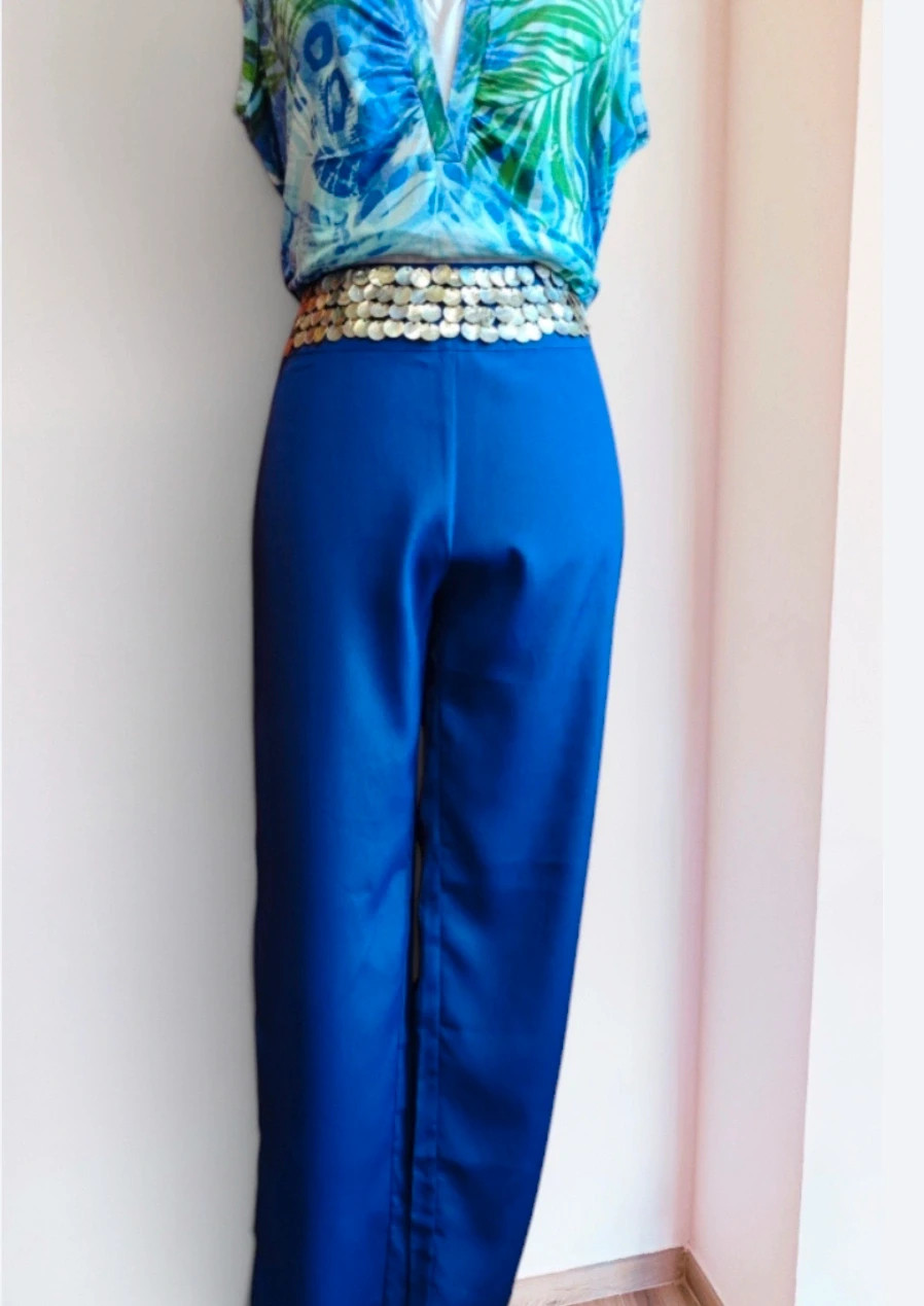 🌺Pantalón azul con abalorios simil nacar en cintura