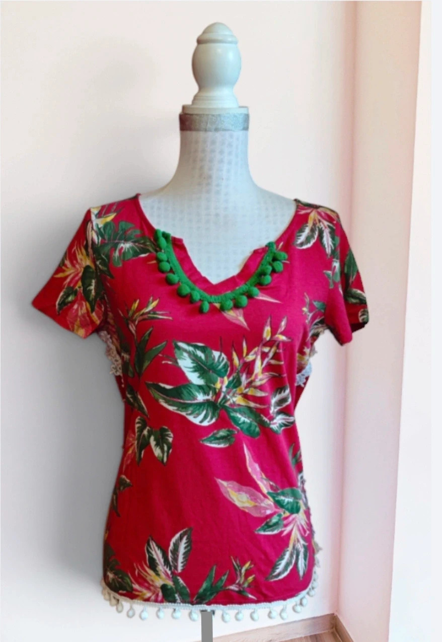 🌺Camiseta de algodón eco-friendly color fucsia estampado floral con borlas y crochet