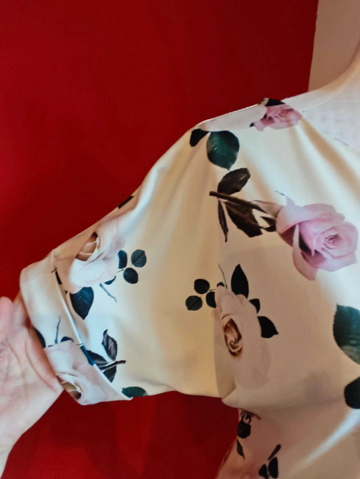 🌺Blusa color crema con estampado floral – taille 4XL / 48 / 20 4