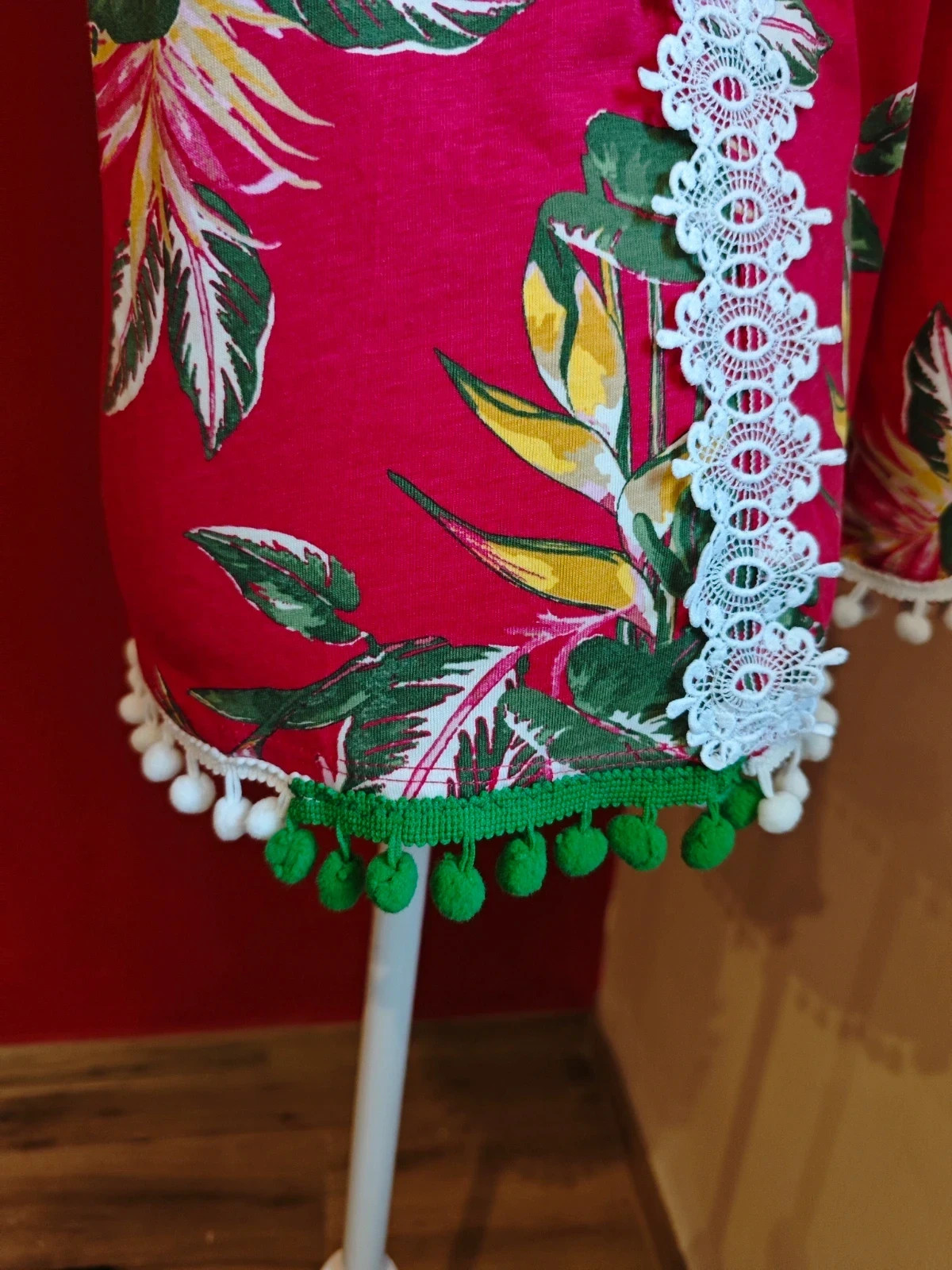 🌺Camiseta de algodón eco-friendly color fucsia estampado floral con borlas y crochet – Cortefiel – taille L / 40 / 12 5
