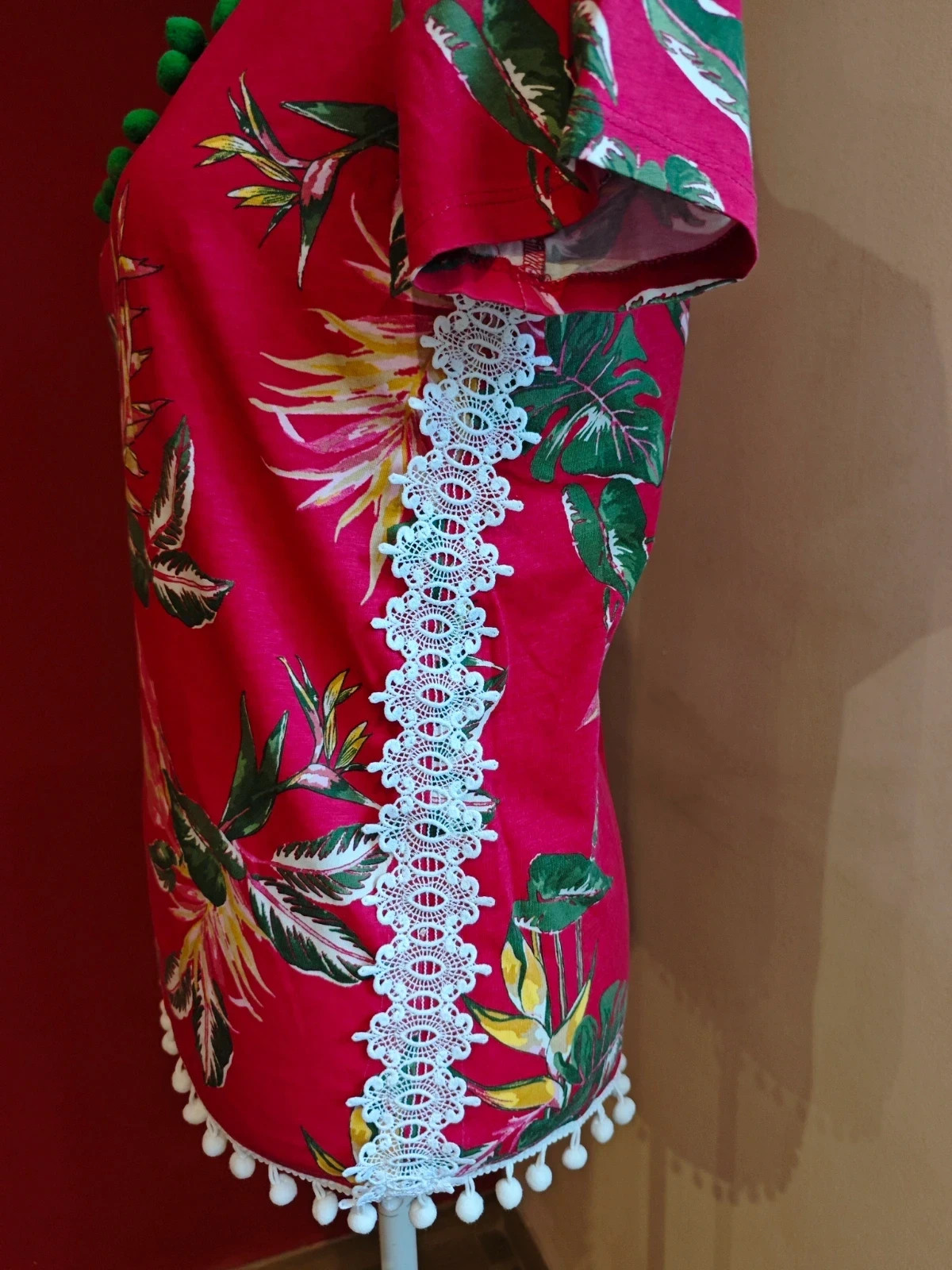 🌺Camiseta de algodón eco-friendly color fucsia estampado floral con borlas y crochet – Cortefiel – taille L / 40 / 12 4