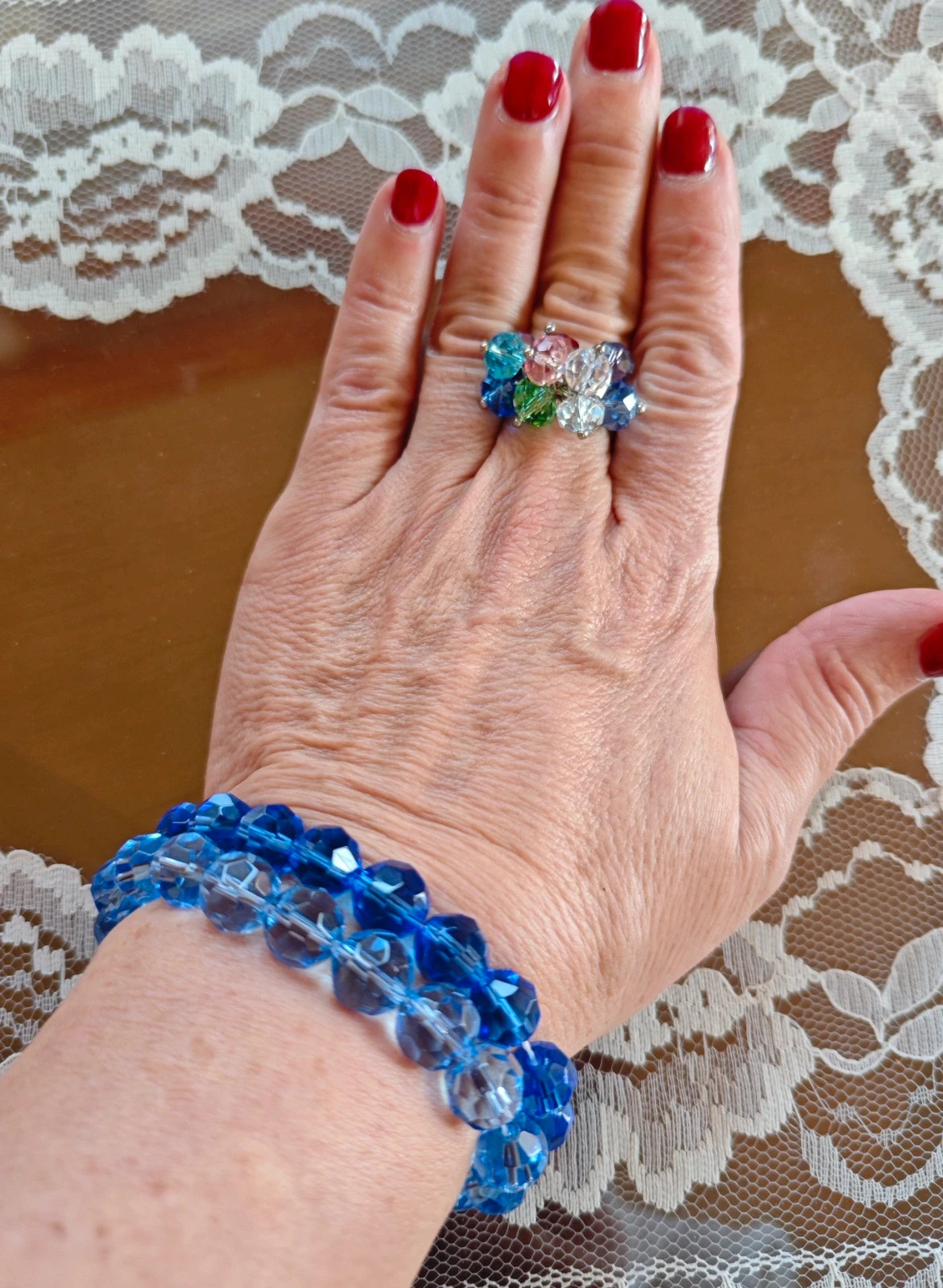 🌺Anillo con abalorios multicolor y dos pulseras a juego tonos azules
